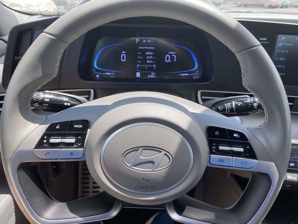 Certified 2025 Hyundai Elantra Sport FWD image 29