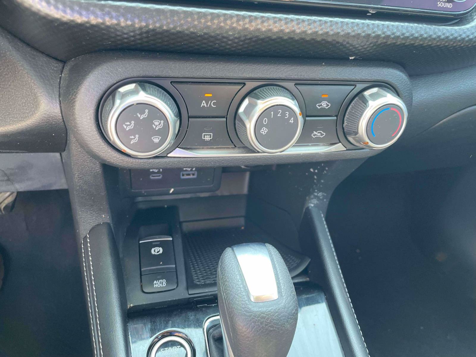 Used 2023 Nissan Kicks SV FWD image 15