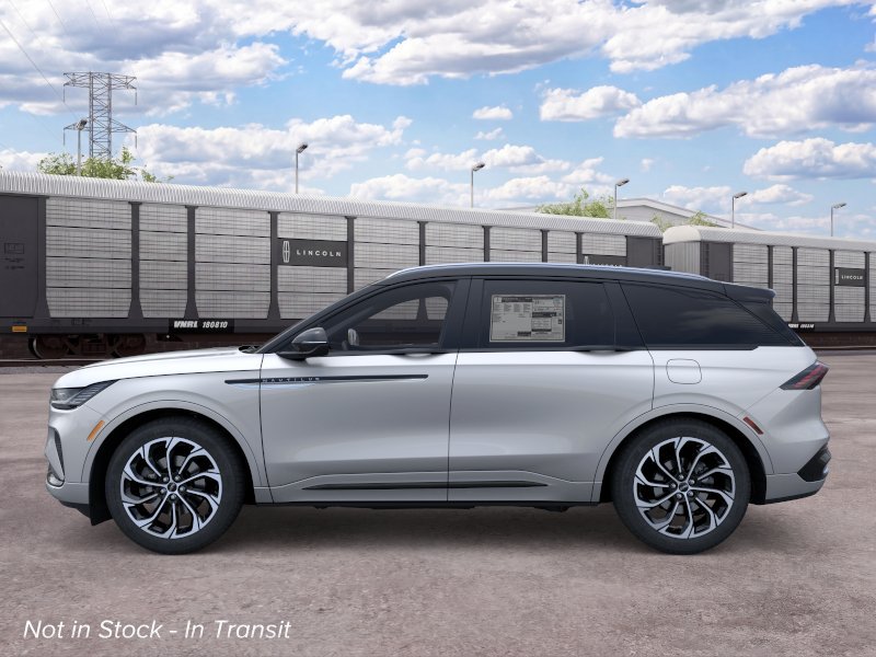 New 2026 Lincoln Nautilus Reserve AWD/4WD image 3