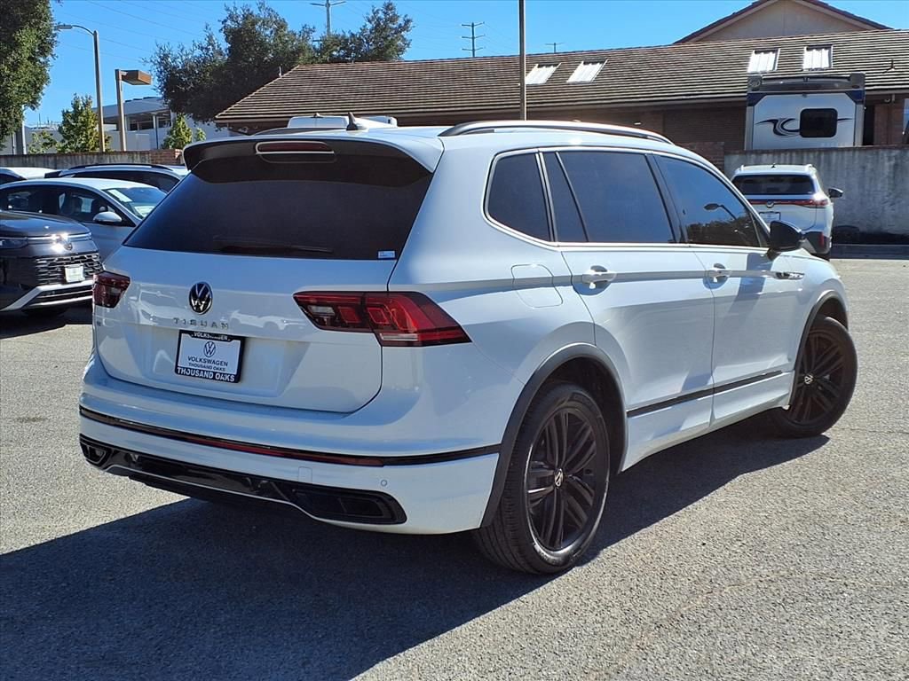 Used 2022 Volkswagen Tiguan SE R-Line image 5