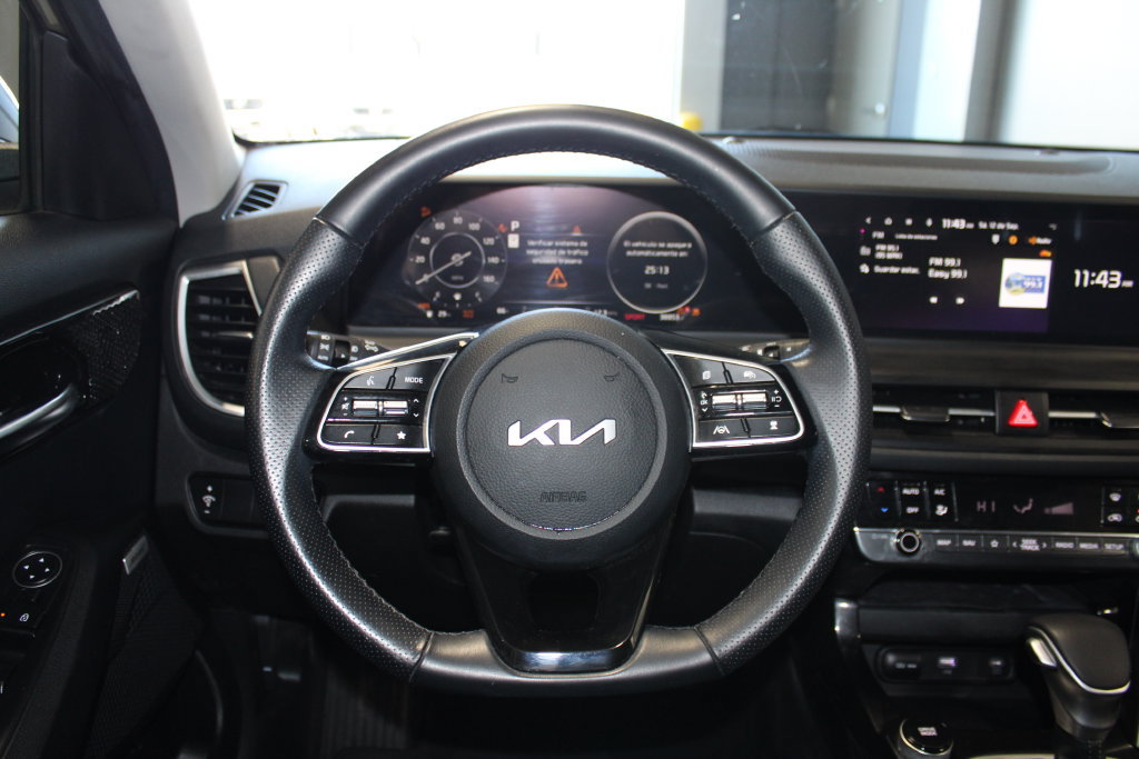 Used 2024 Kia Seltos SX AWD/4WD image 11