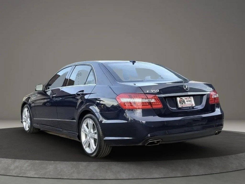 Used 2012 Mercedes-Benz E 350 4MATIC Sedan image 8