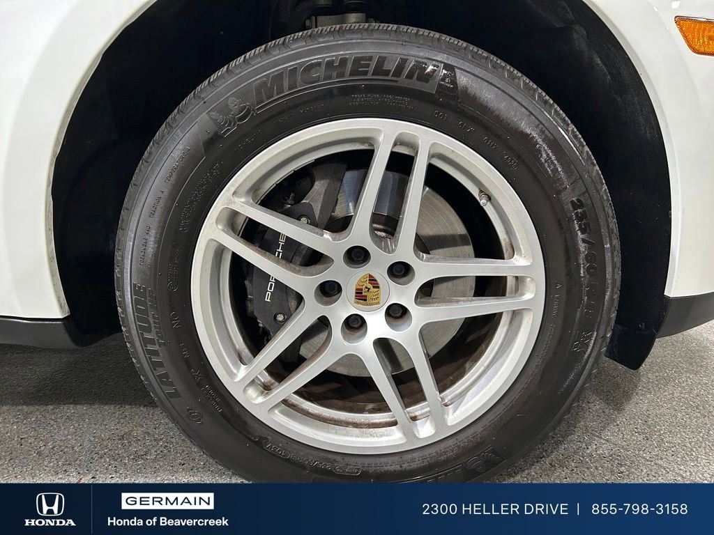 Used 2021 Porsche Macan AWD/4WD image 27