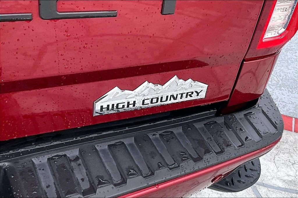 Used 2018 Chevrolet Silverado 1500 High Country AWD/4WD image 24