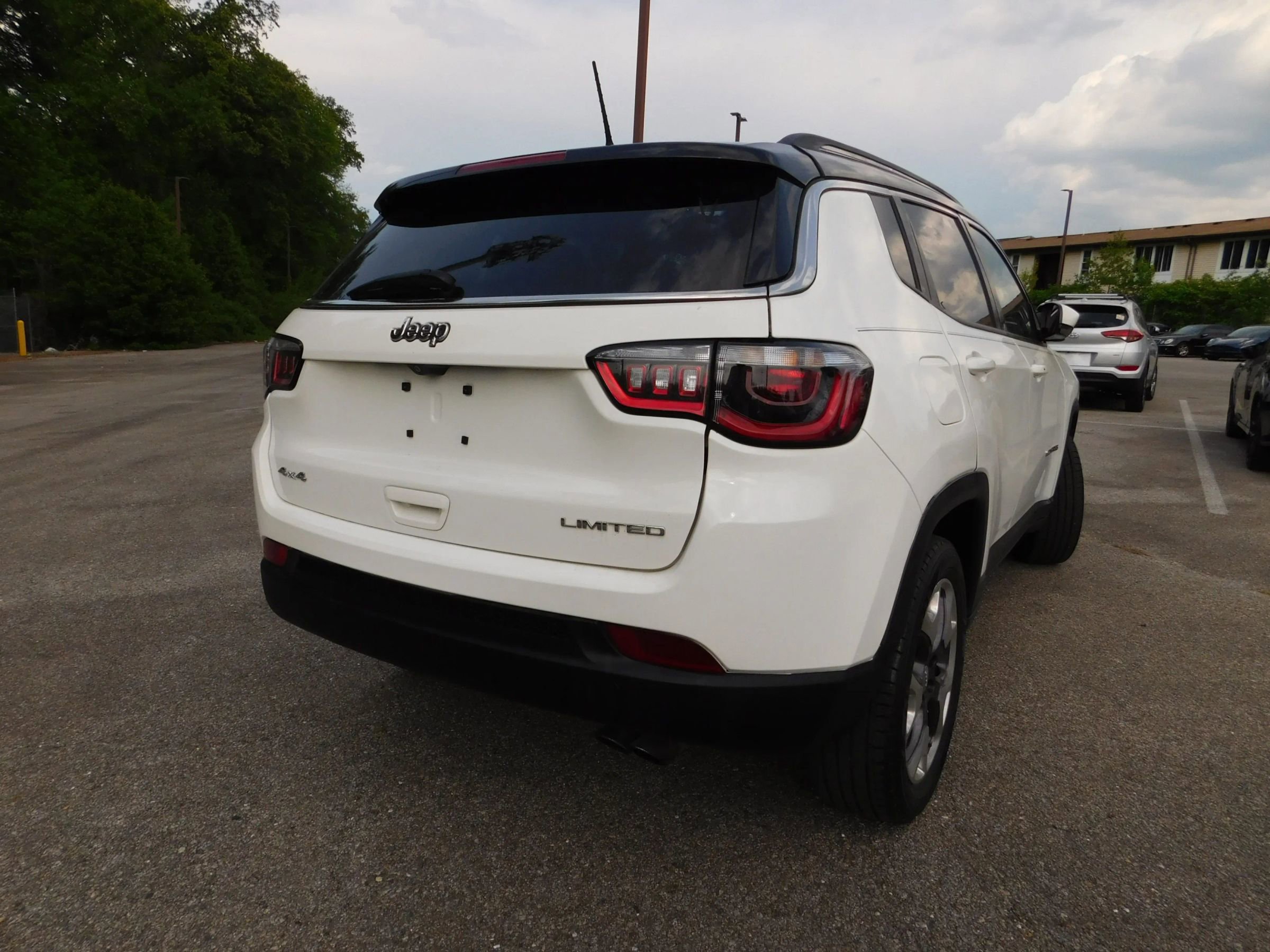 Used 2020 Jeep Compass Limited AWD/4WD image 5