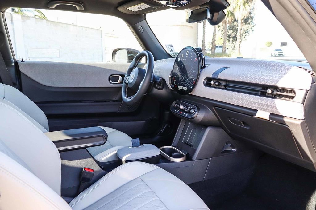 Used 2025 MINI Cooper S FWD image 15