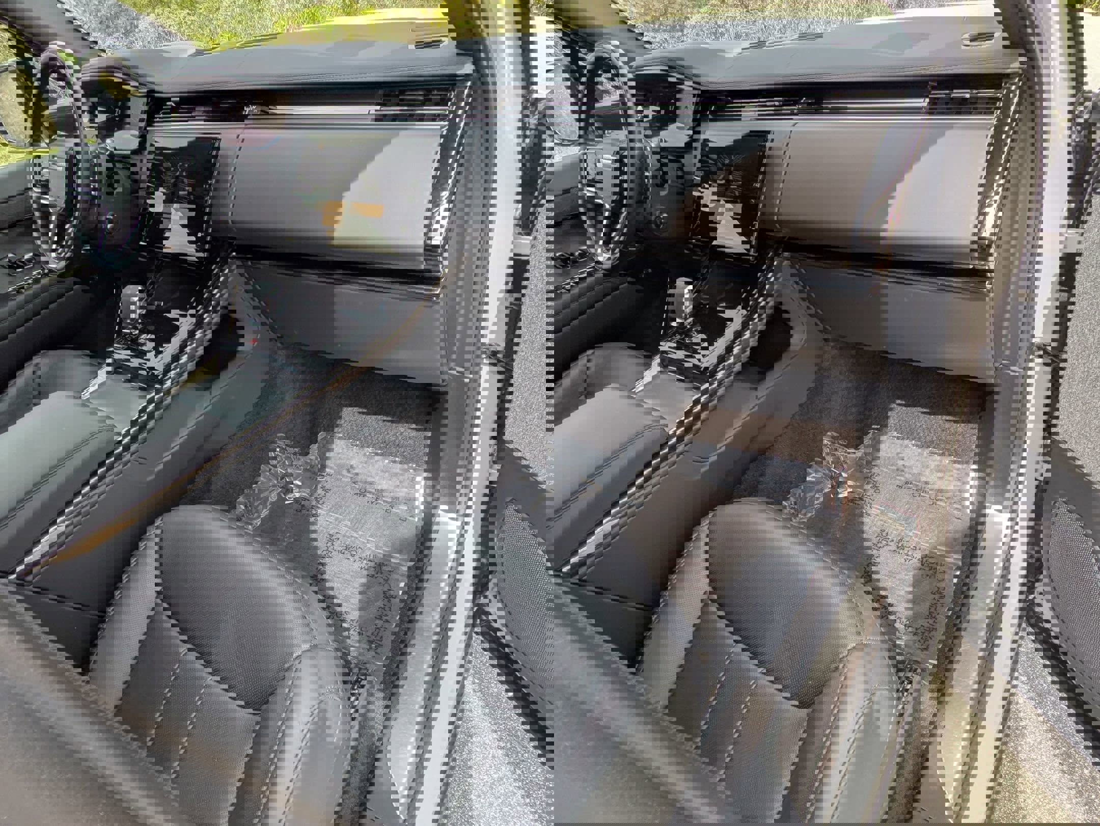 Certified 2024 Land Rover Range Rover Sport SE image 30