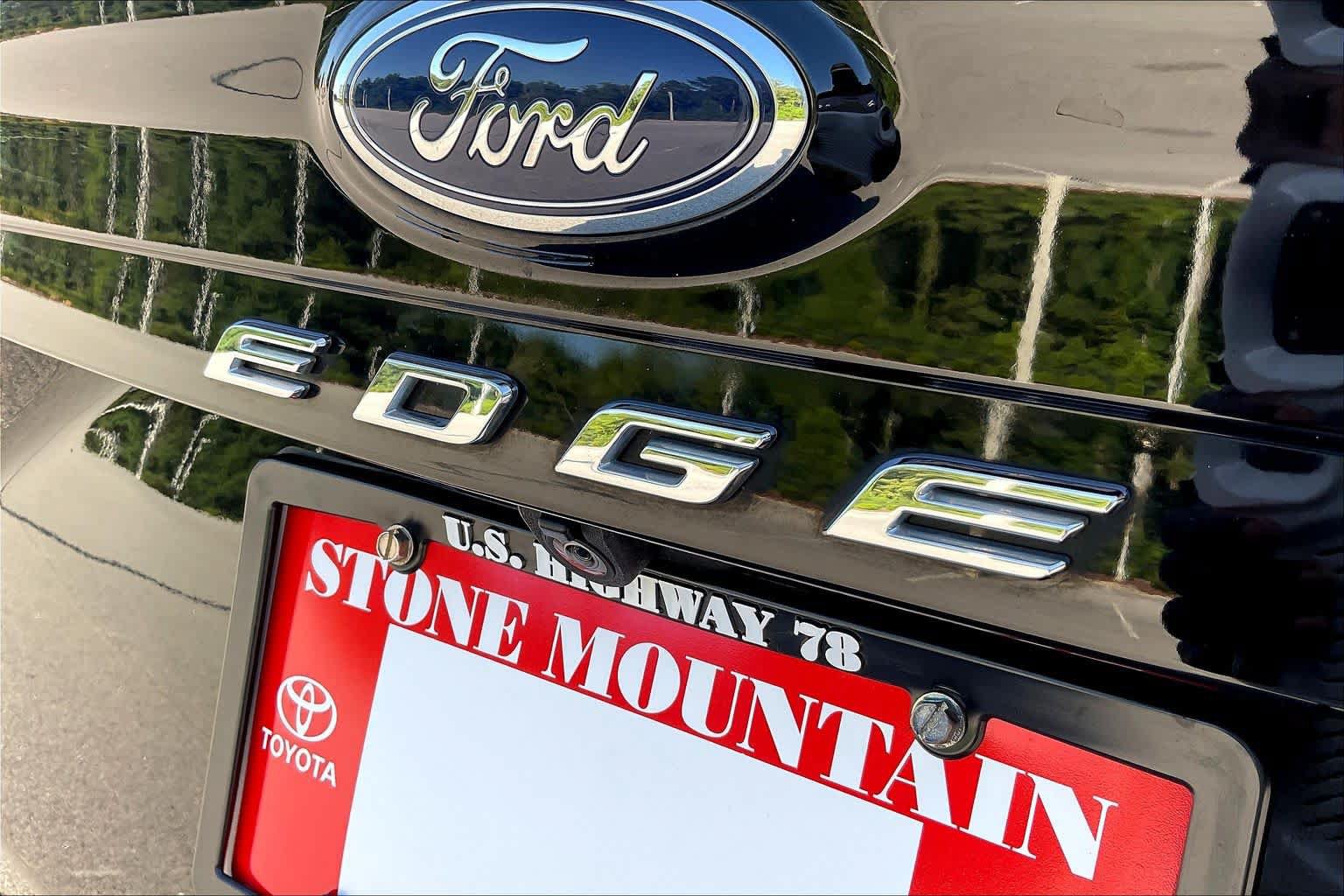 Used 2022 Ford Edge ST-Line w/ Class II Trailer Tow Package AWD/4WD image 19
