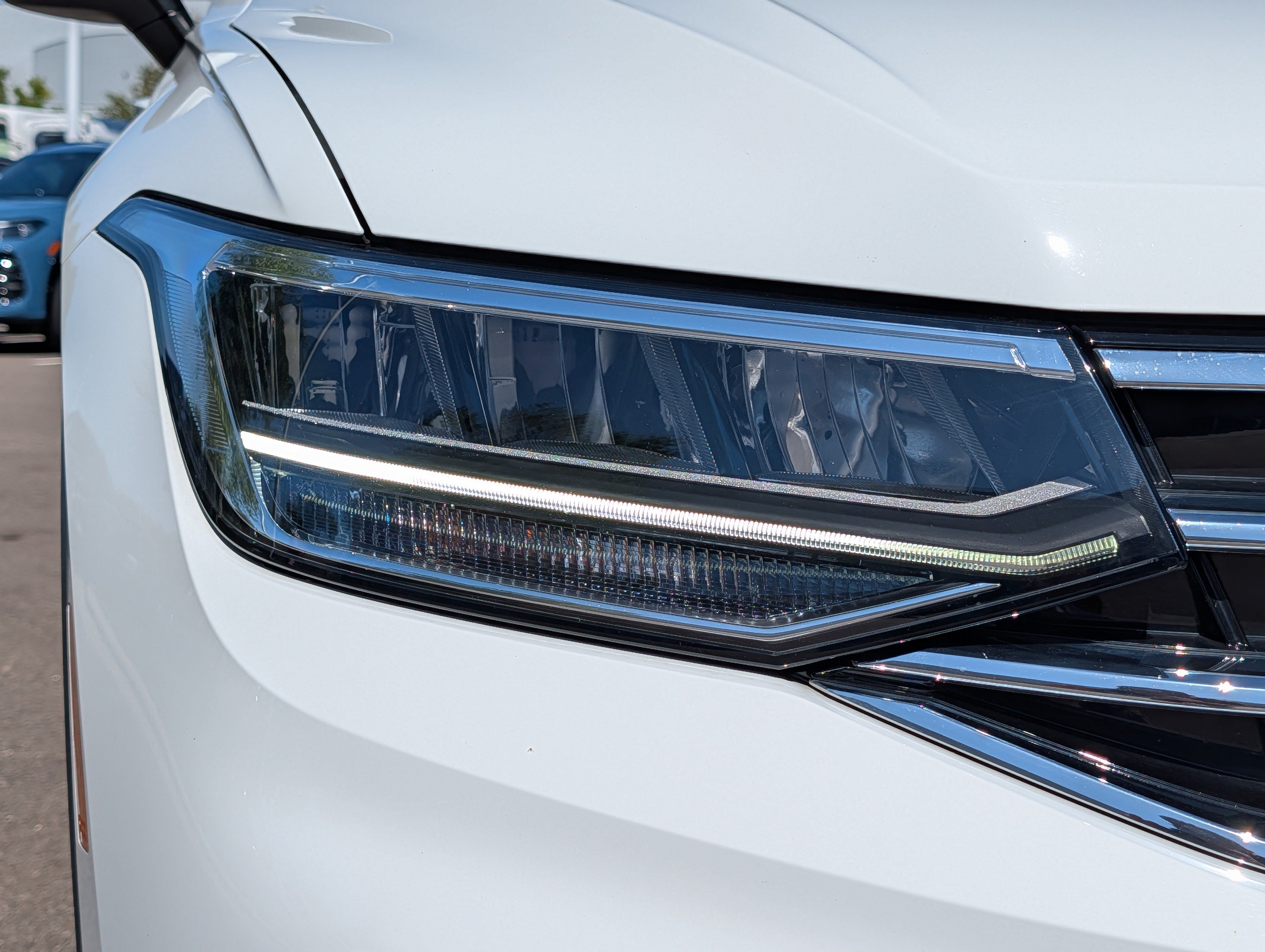 Certified 2024 Volkswagen Tiguan SE AWD/4WD image 16