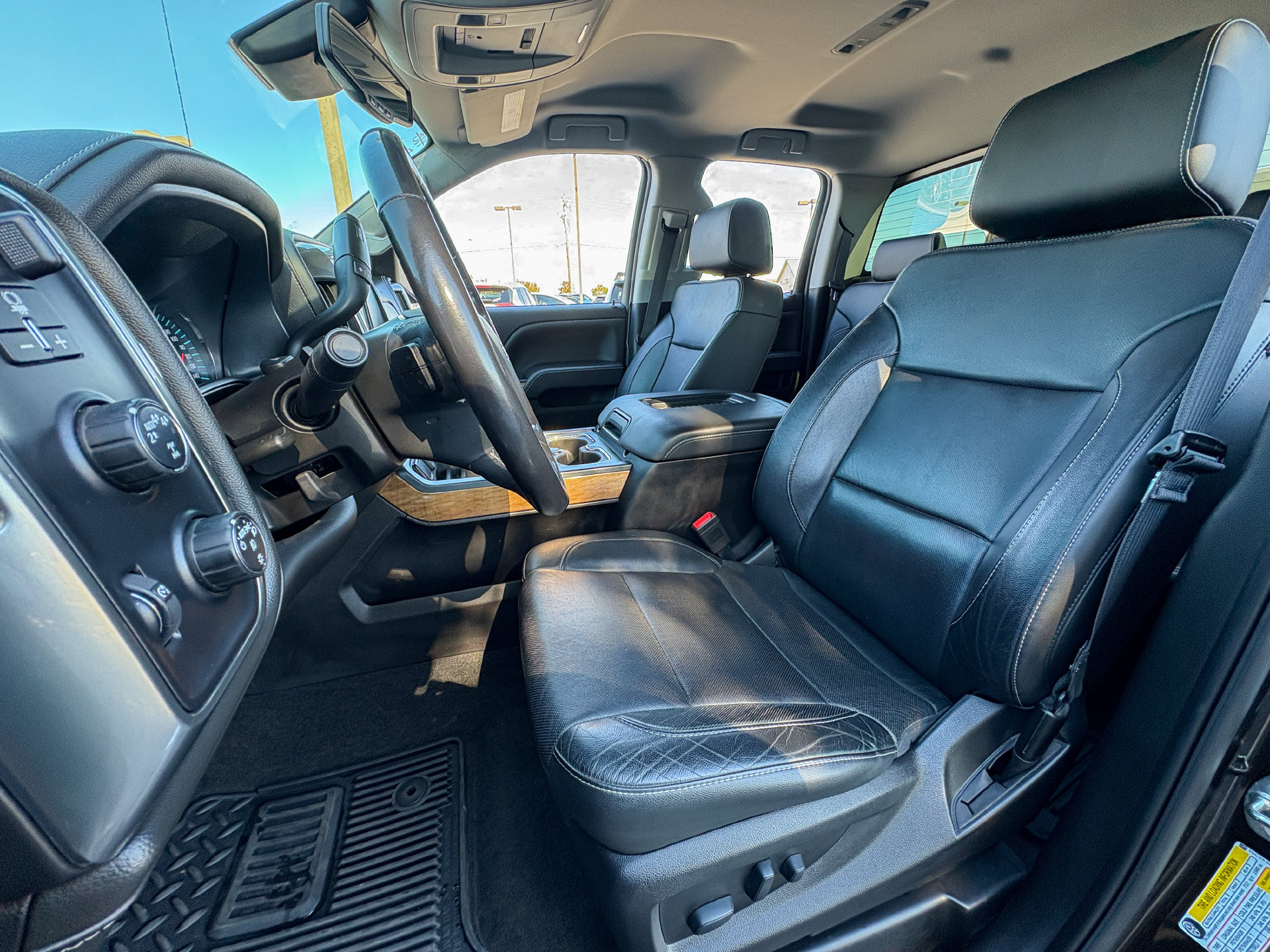 Used 2018 Chevrolet Silverado 1500 LTZ w/ Sport Package AWD/4WD image 24