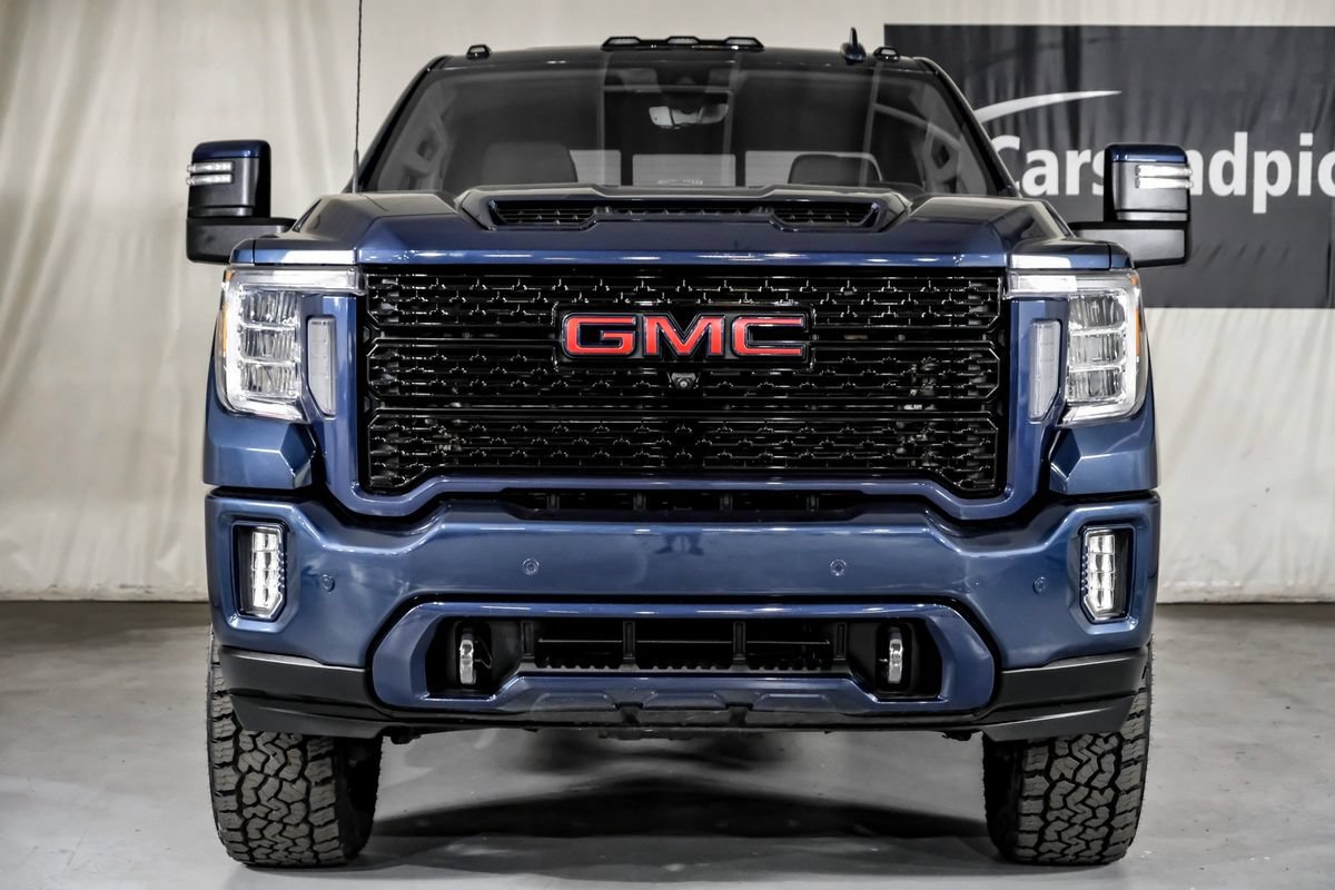 Used 2022 GMC Sierra 3500 Denali w/ Denali Ultimate Package AWD/4WD image 3