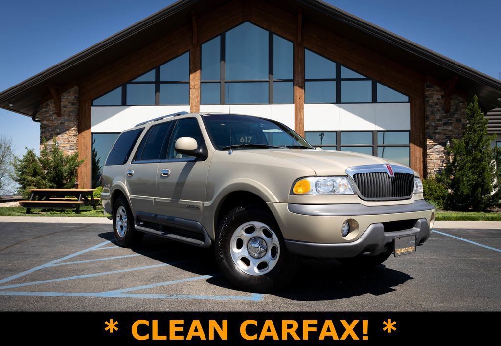 Used 1998 Lincoln Navigator 4WD image 1