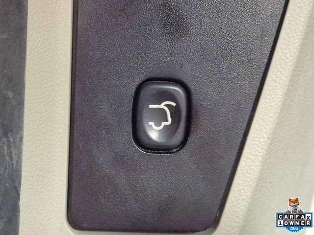 Used 2016 Dodge Grand Caravan SXT w/ UConnect Hands-Free Group image 26