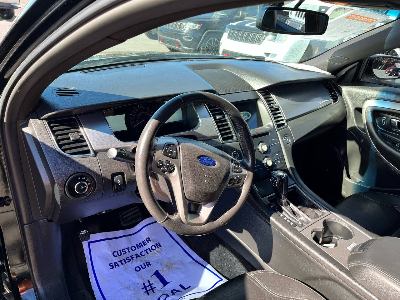 Used 2018 Ford Taurus SEL w/ Equipment Group 201A image 10