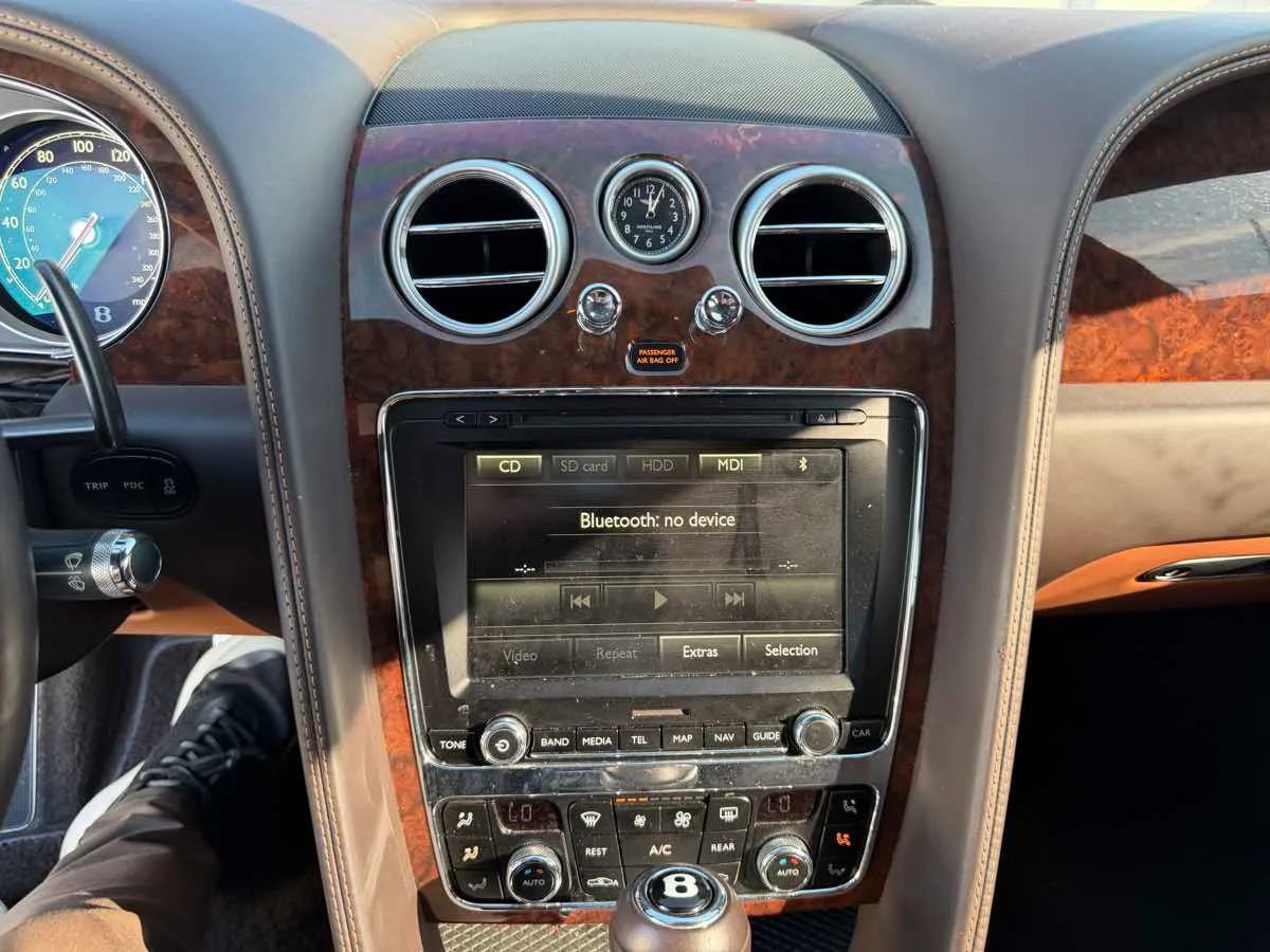 Used 2015 Bentley Flying Spur V8 AWD/4WD image 20