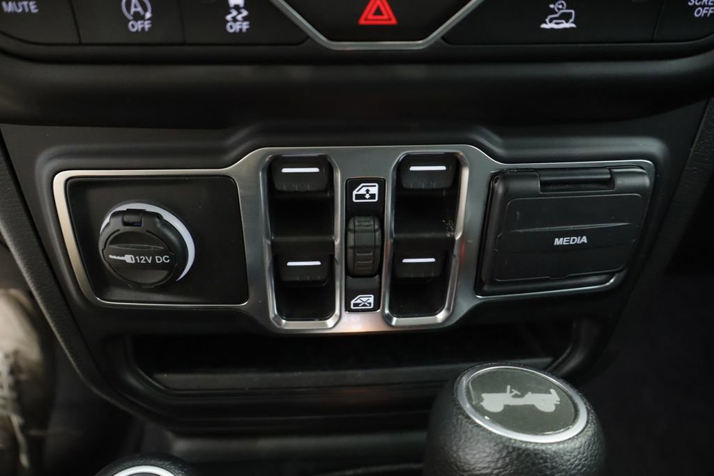 Certified 2023 Jeep Wrangler Unlimited Sport AWD/4WD image 33