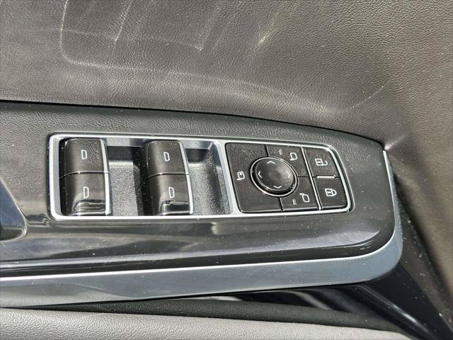 Used 2026 Cadillac Escalade ESV 4WD w/ LPO, Floor Liner Package image 19