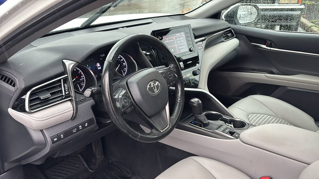 Used 2022 Toyota Camry SE image 26