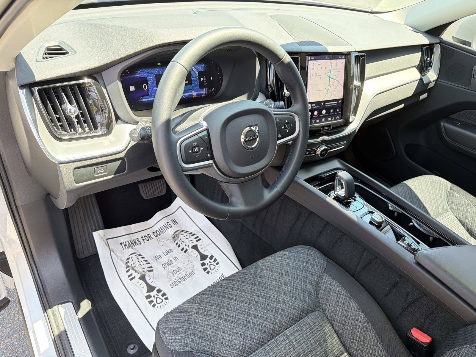 Certified 2023 Volvo XC60 B5 Core w/ Climate Package FWD image 9