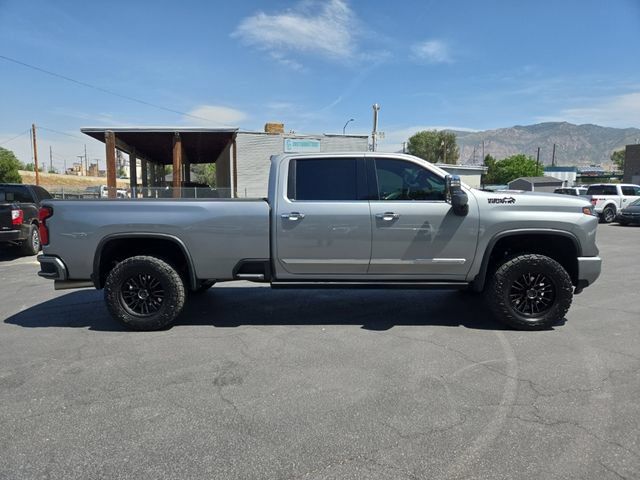 Used 2026 Chevrolet Silverado 3500 High Country w/ Technology Package AWD/4WD image 2
