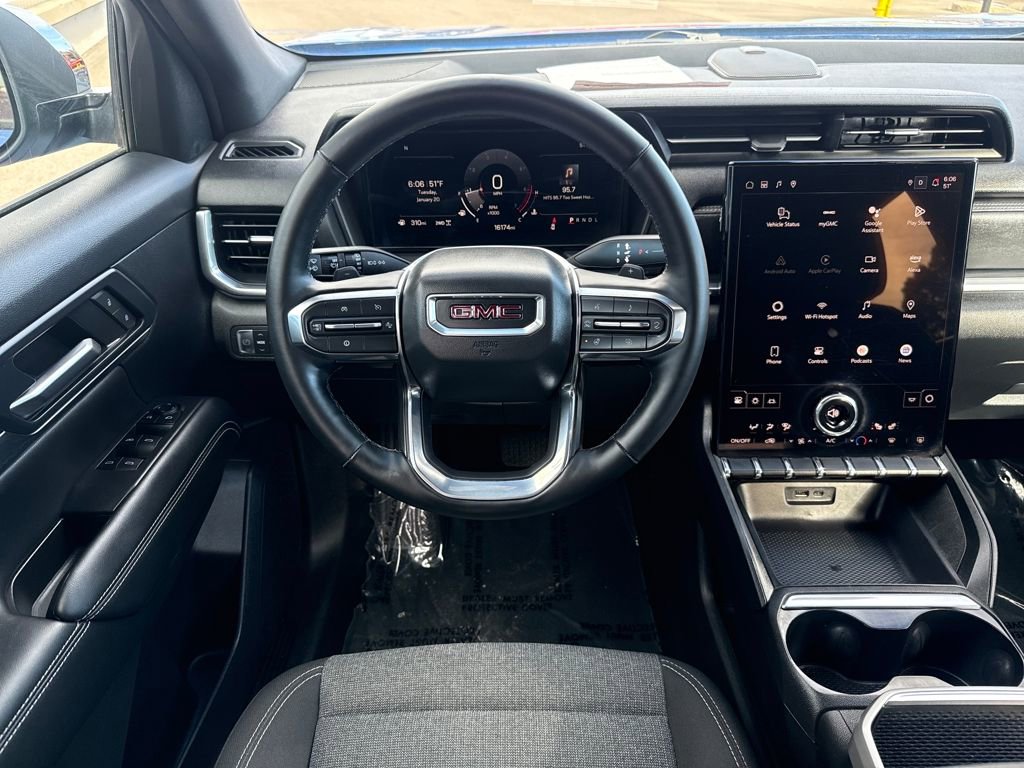 Used 2025 GMC Terrain Elevation image 13