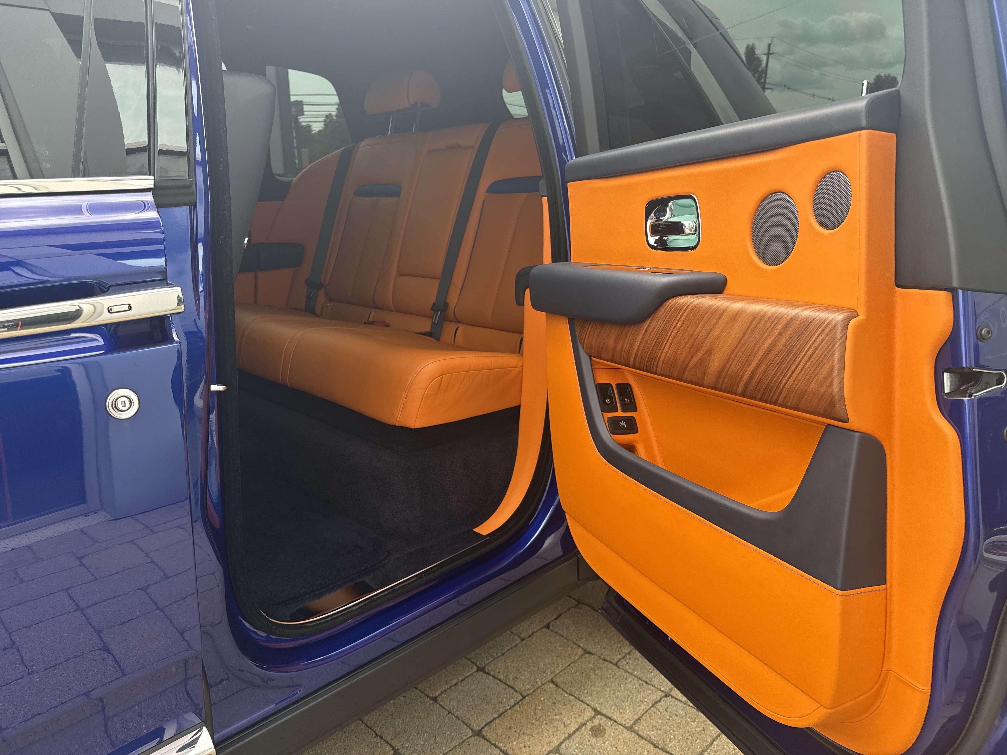 Certified 2021 Rolls-Royce Cullinan AWD/4WD image 37
