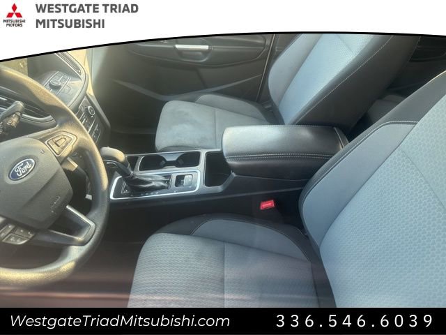 Used 2018 Ford Escape SE w/ Ford Safe & Smart Package image 6