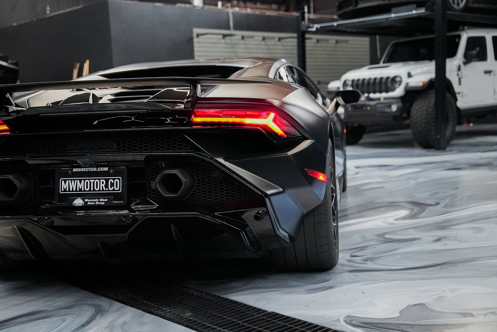 Used 2023 Lamborghini Huracan Tecnica RWD image 12