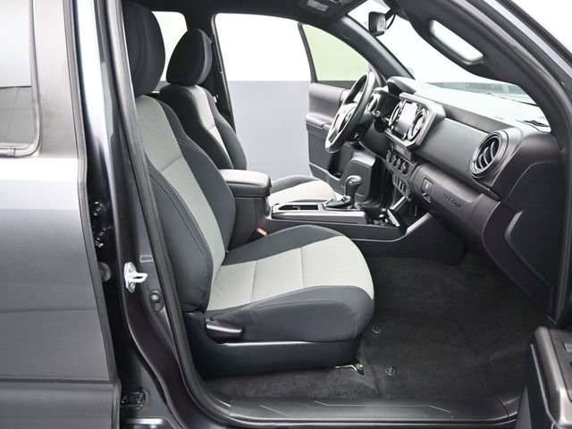 Used 2021 Toyota Tacoma TRD Off-Road image 40
