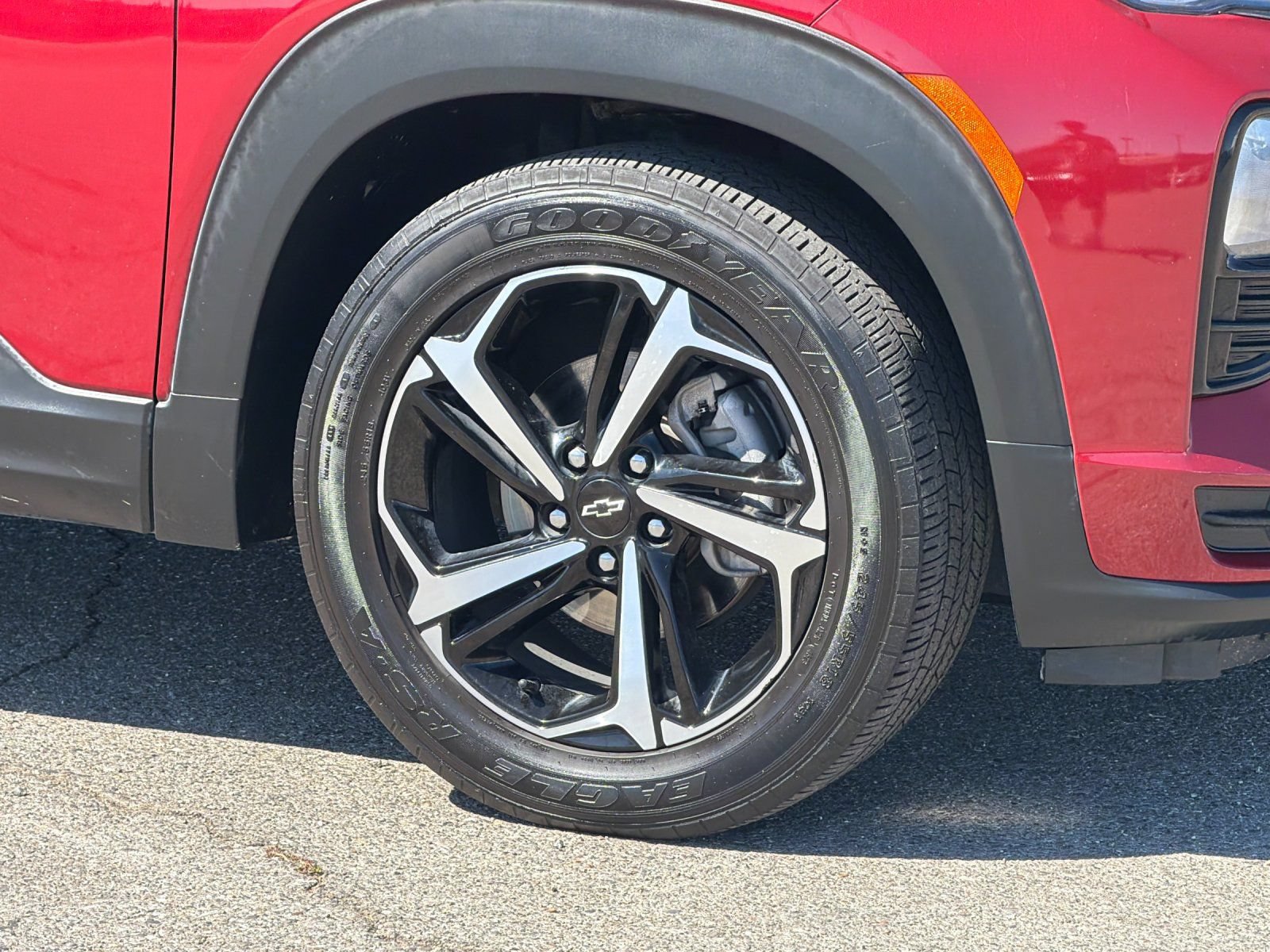 Used 2021 Chevrolet TrailBlazer RS w/ Sun and Liftgate Package FWD image 34
