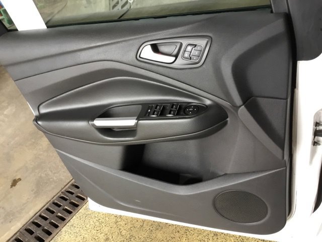 Used 2017 Ford Escape Titanium FWD image 32