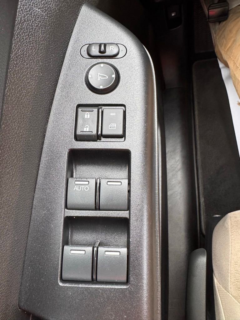 Used 2015 Honda CR-V LX image 22