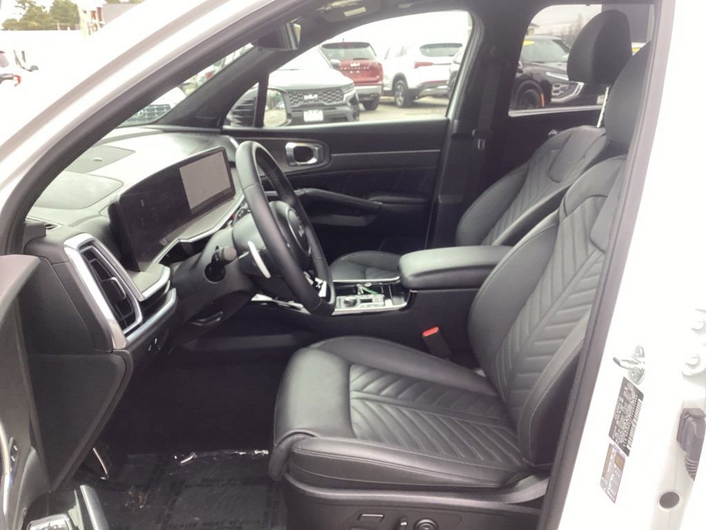 Certified 2025 Kia Sorento SX Prestige AWD/4WD image 15