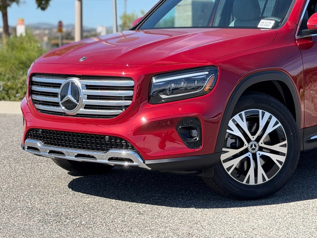 New 2026 Mercedes-Benz GLB 250 image 3