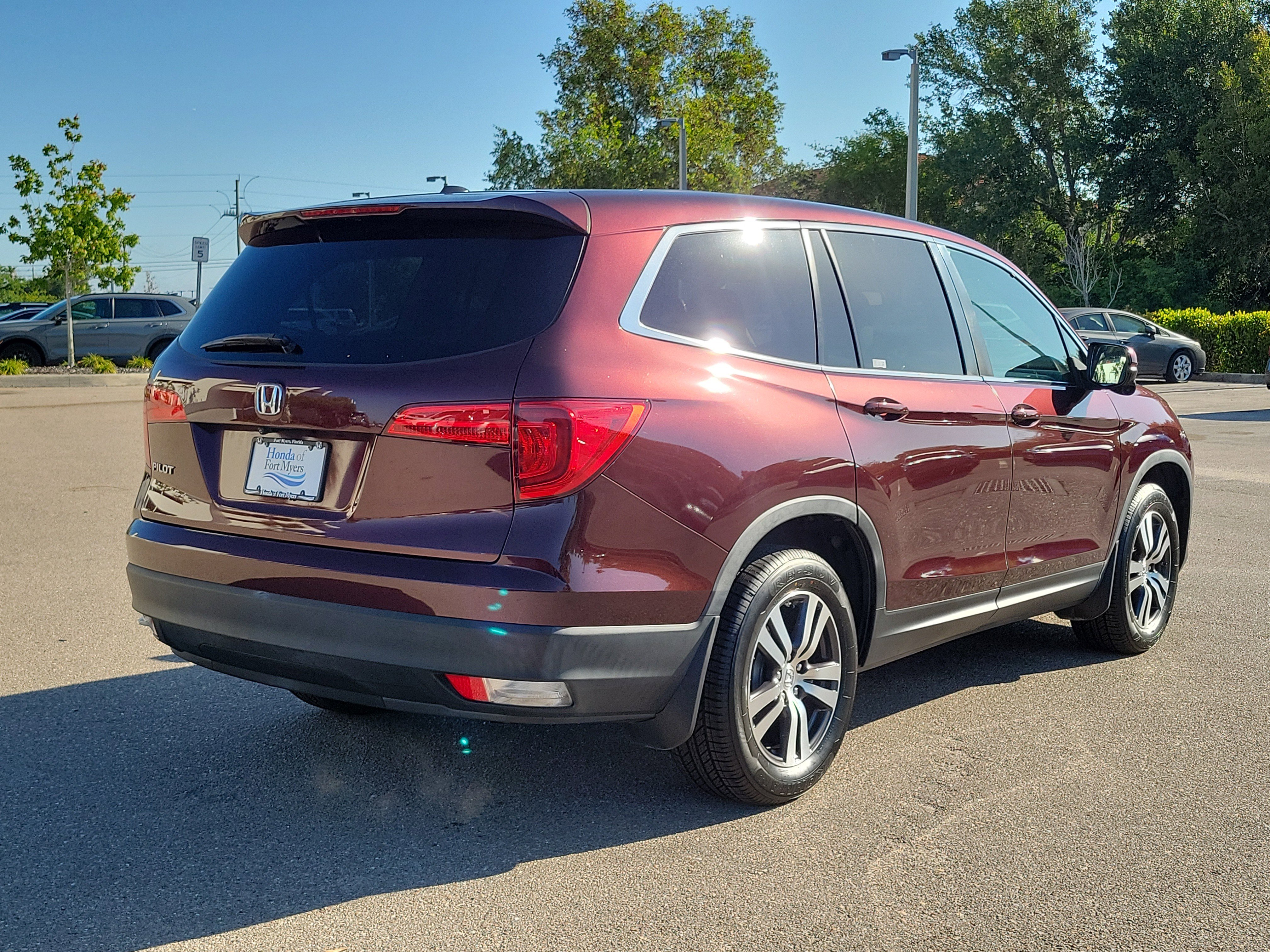 Used 2017 Honda Pilot EX-L image 6