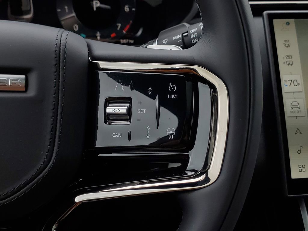 New 2026 Land Rover Range Rover Velar Dynamic SE image 20