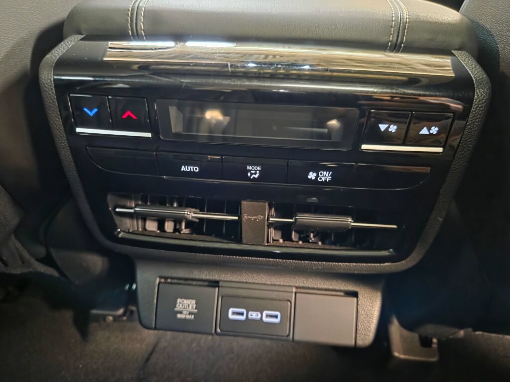 Certified 2023 Acura MDX w/ Technology Package AWD/4WD image 37