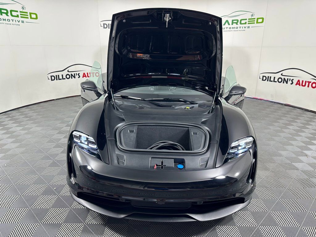 Used 2021 Porsche Taycan image 17