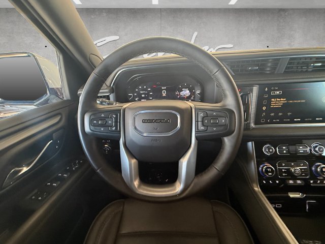 Used 2024 GMC Yukon Denali RWD image 21