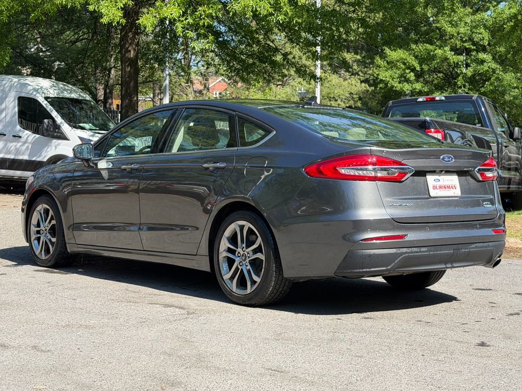 Used 2020 Ford Fusion SEL FWD image 5