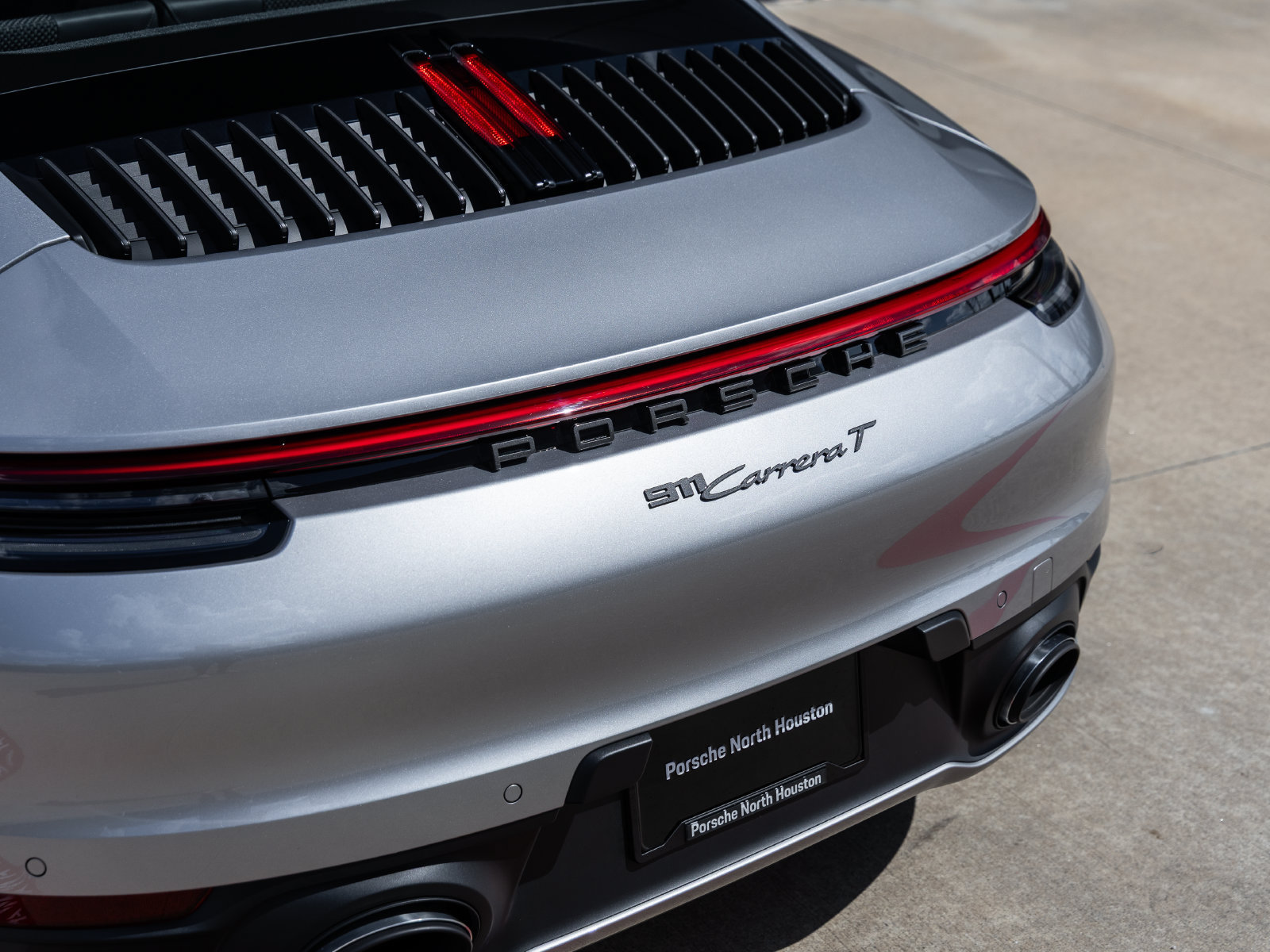 Certified 2023 Porsche 911 Carrera T RWD image 16