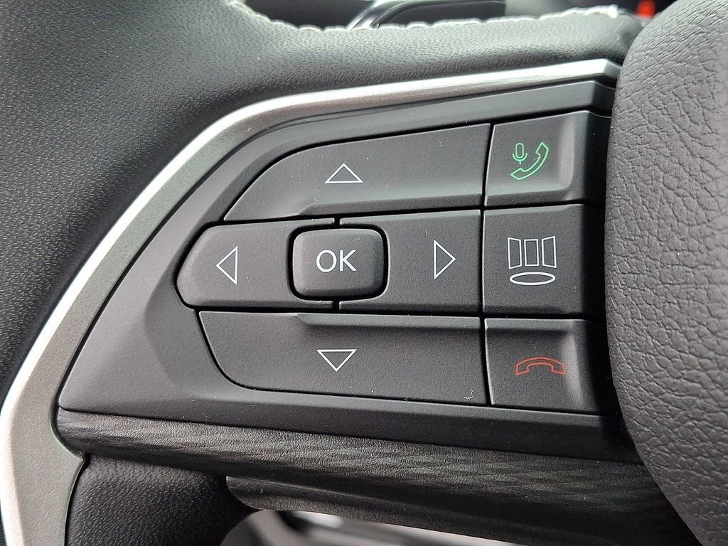 Used 2024 Jeep Grand Cherokee Altitude image 21