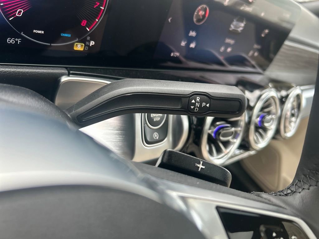 New 2026 Mercedes-Benz GLB 250 4MATIC image 23