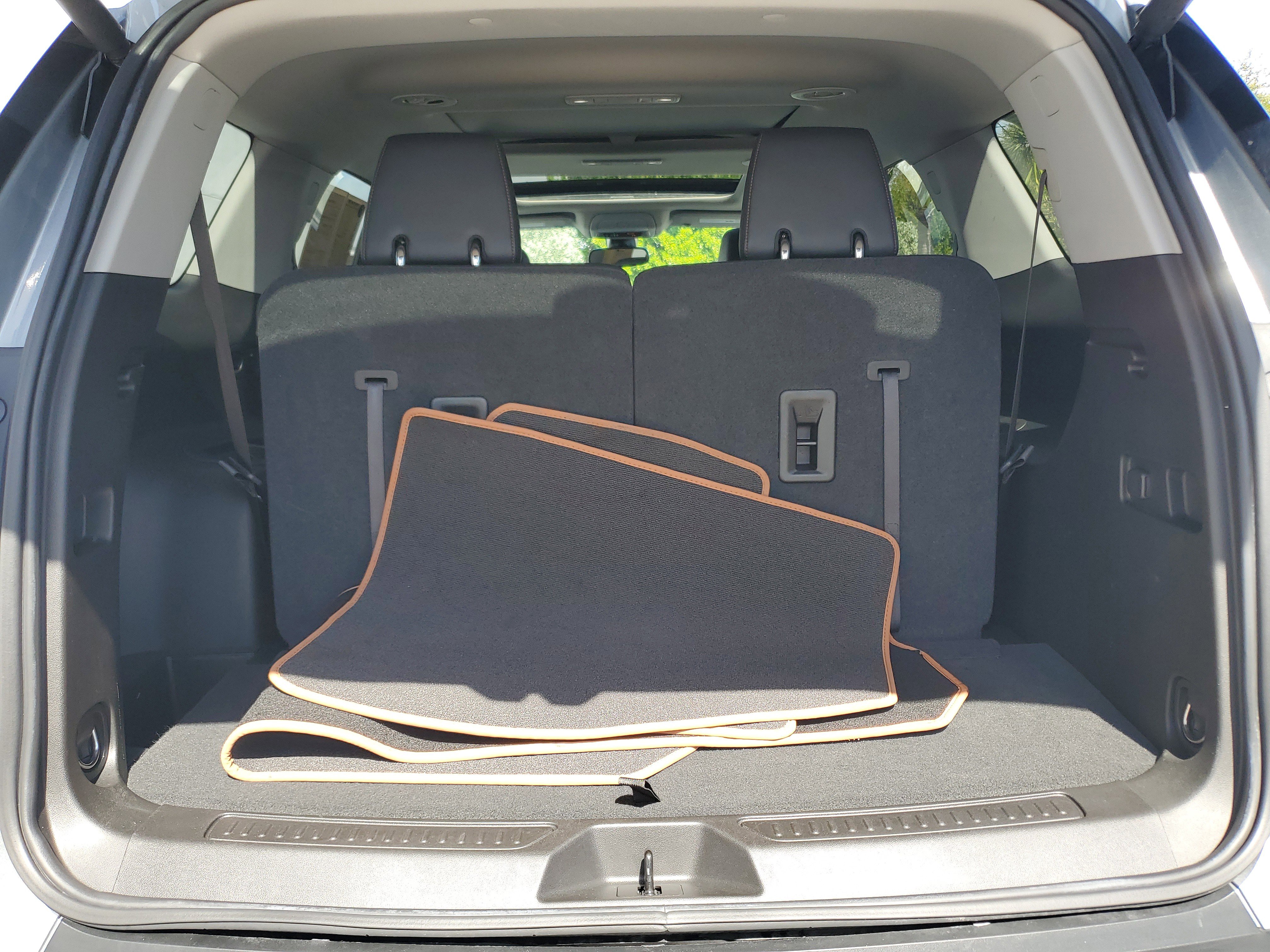 Used 2023 GMC Acadia AT4 w/ Technology Package image 9