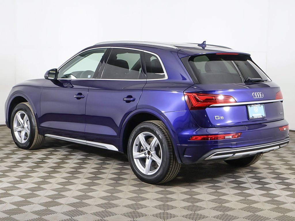 Used 2024 Audi Q5 2.0T Premium w/ Convenience Package image 9