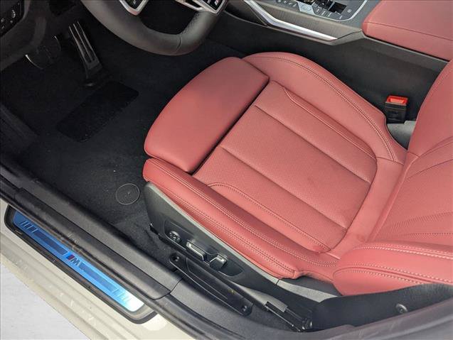 New 2026 BMW 330i Sedan w/ M Sport Package RWD image 4