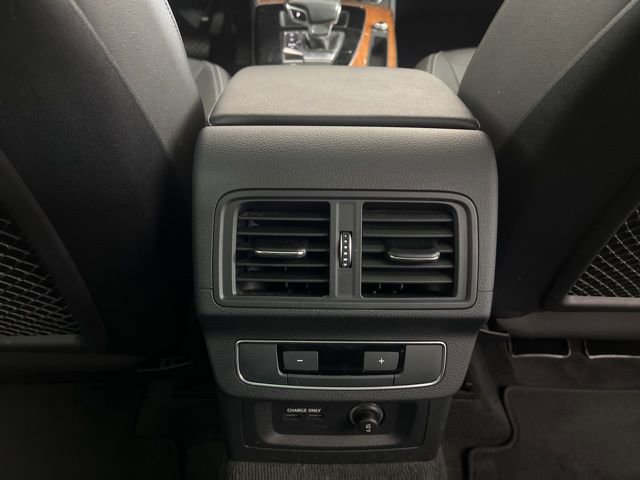 Used 2023 Audi Q5 2.0T Premium w/ Convenience Package AWD/4WD image 17