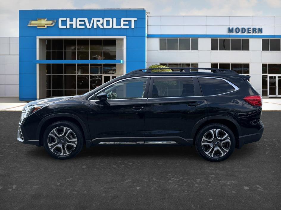 Used 2024 Subaru Ascent Limited w/ Technology Package image 2
