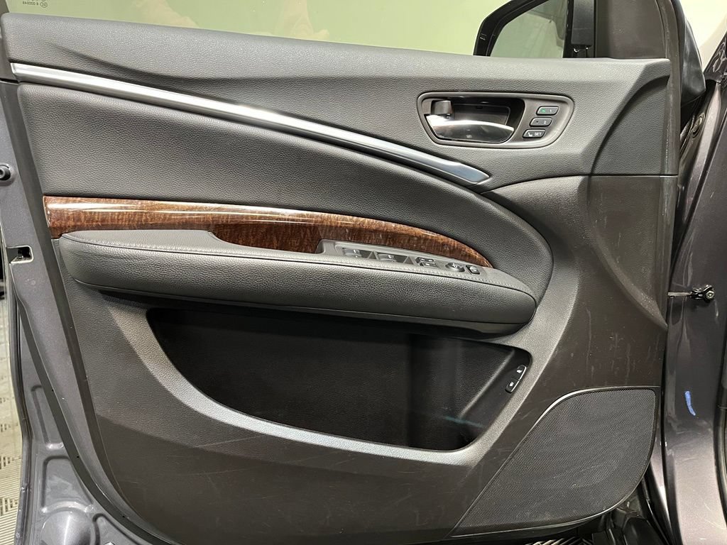 Used 2020 Acura MDX SH-AWD image 13