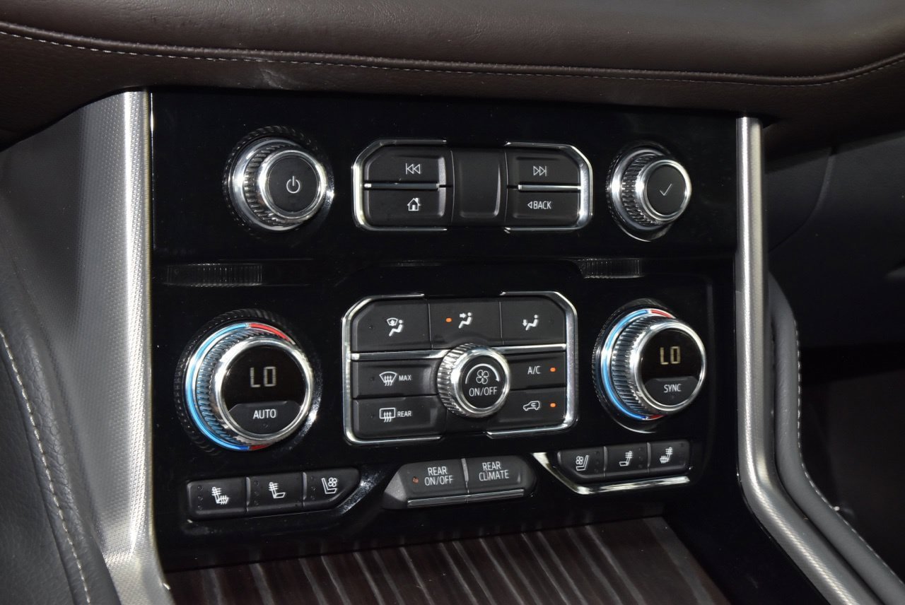 Used 2024 GMC Yukon Denali w/ LPO, Floor Liner Package AWD/4WD image 32